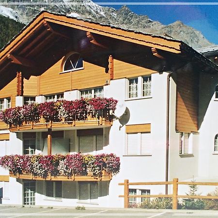 Ferienwohnung Casa Stella Saas-Grund Exterior foto